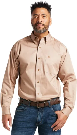 Ariat Men's Solid Twill Classic Fit Shirt