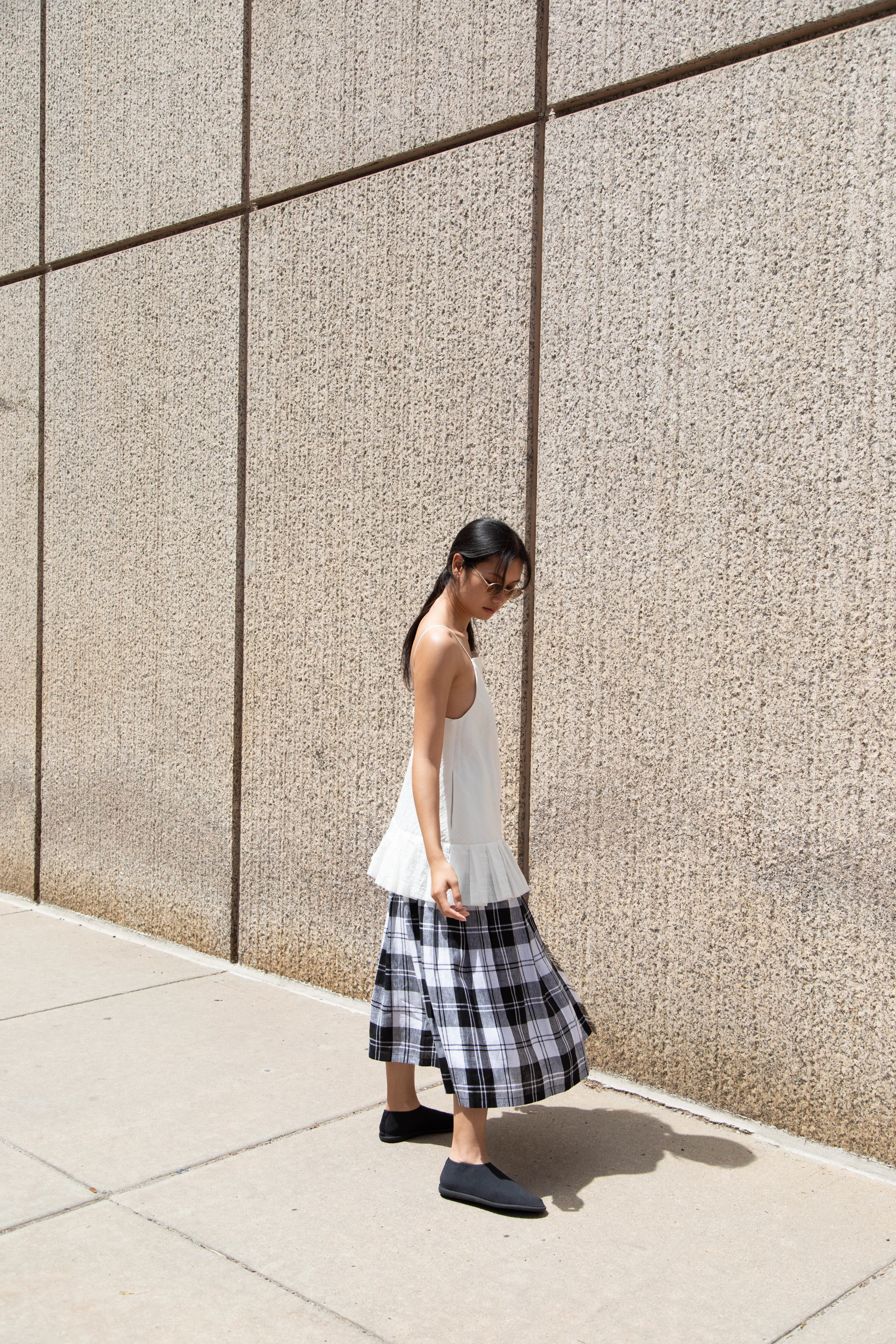 O'Neil of Dublin | Linen Pleated Skirt in Black Check