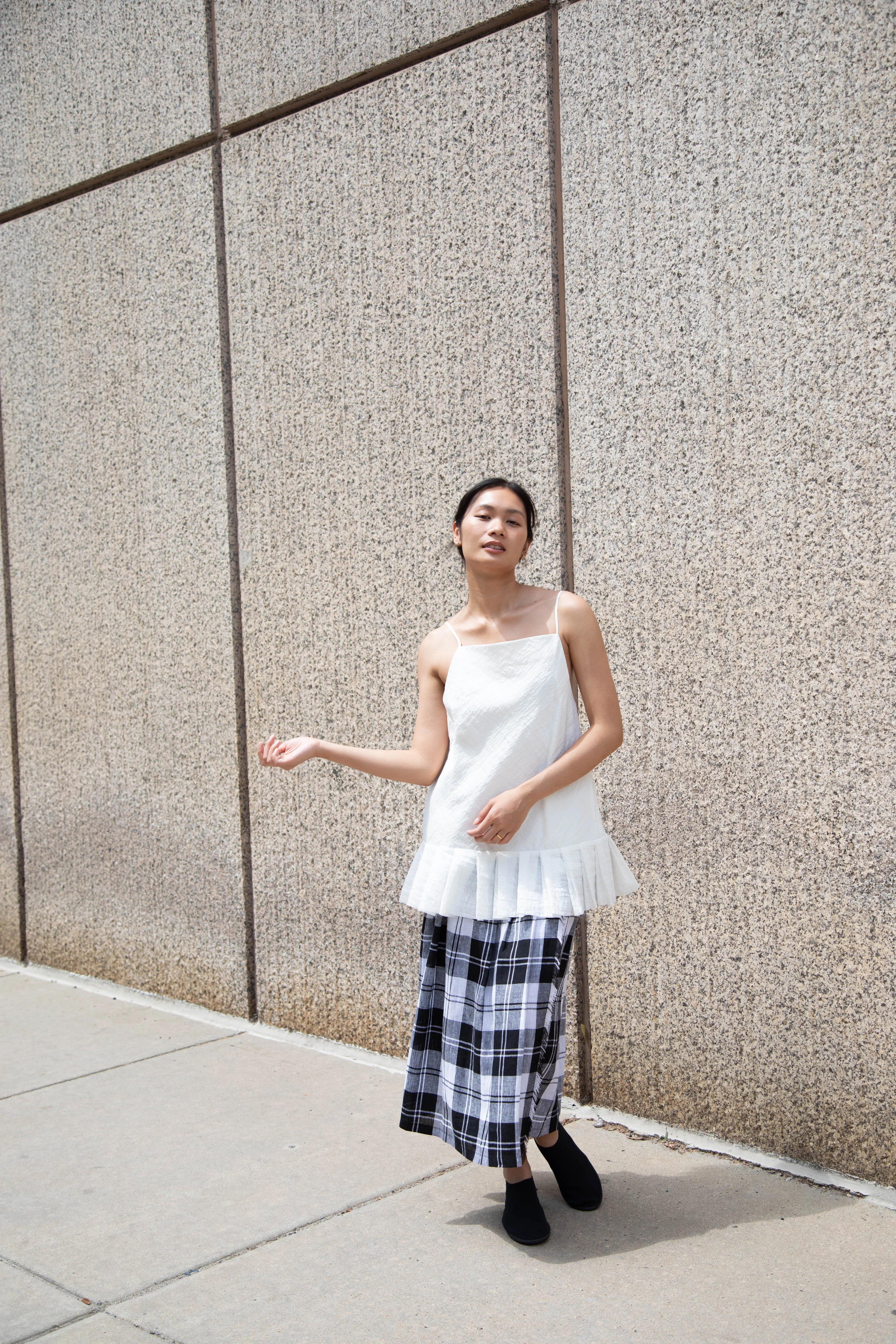 O'Neil of Dublin | Linen Pleated Skirt in Black Check