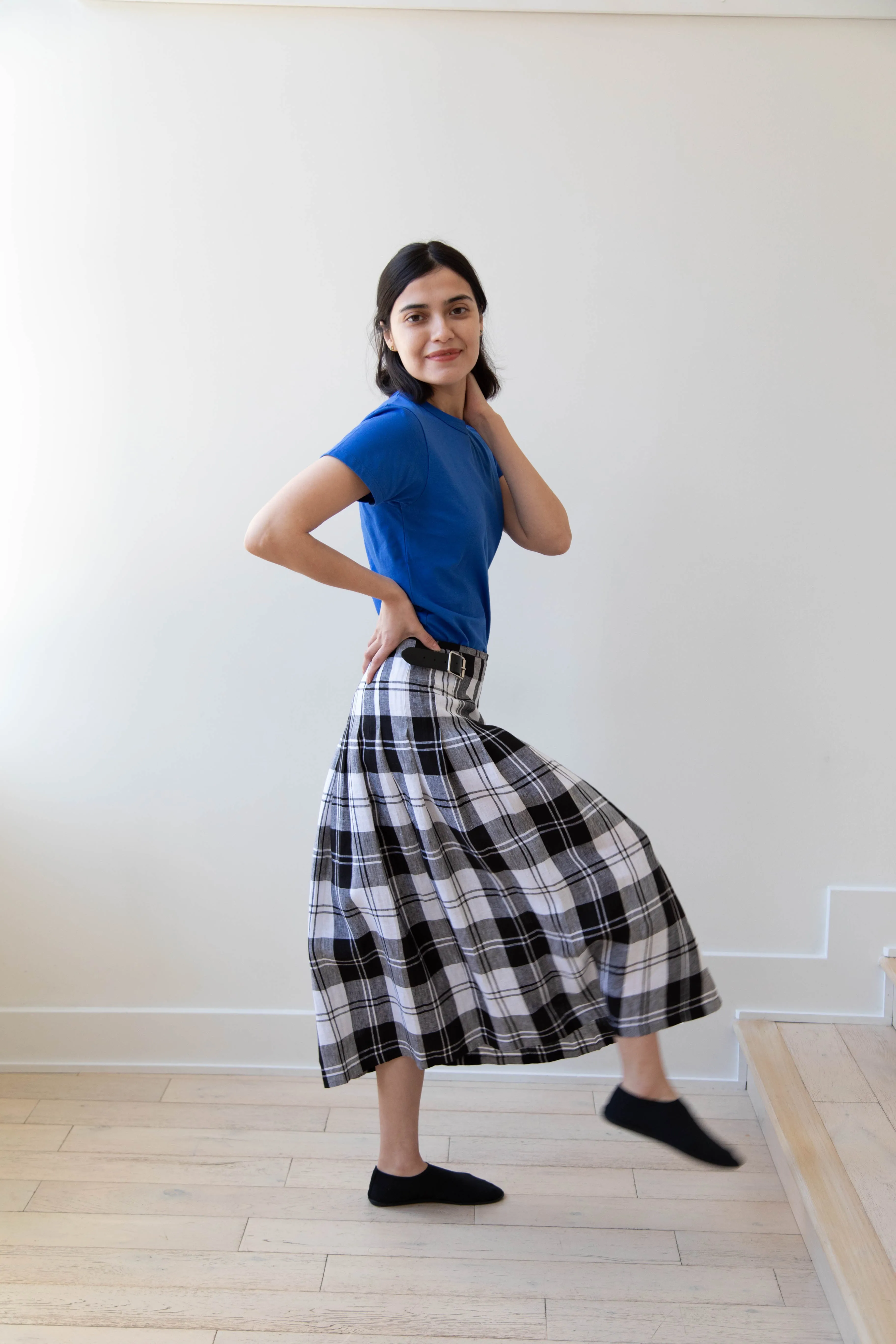 O'Neil of Dublin | Linen Pleated Skirt in Black Check
