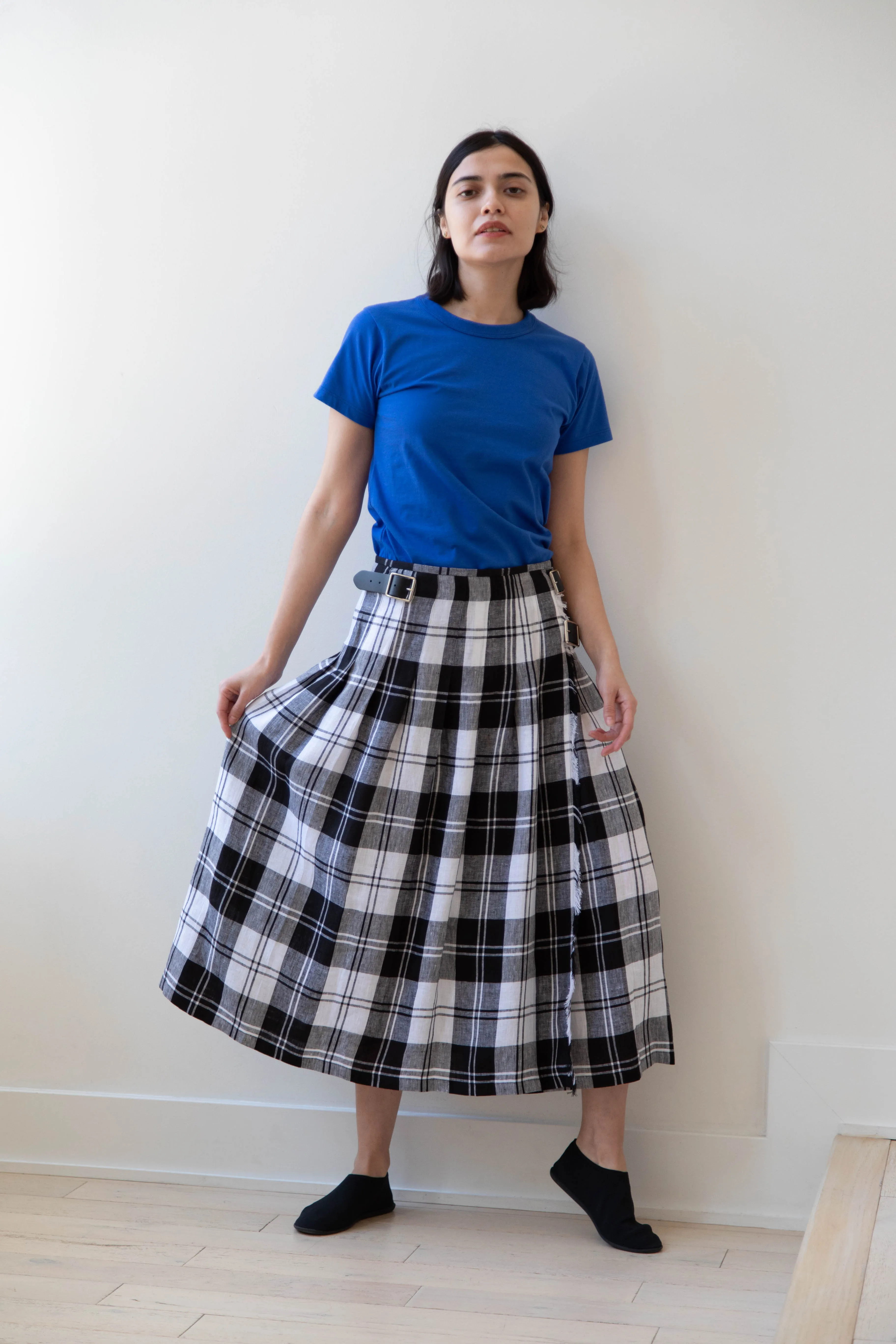 O'Neil of Dublin | Linen Pleated Skirt in Black Check