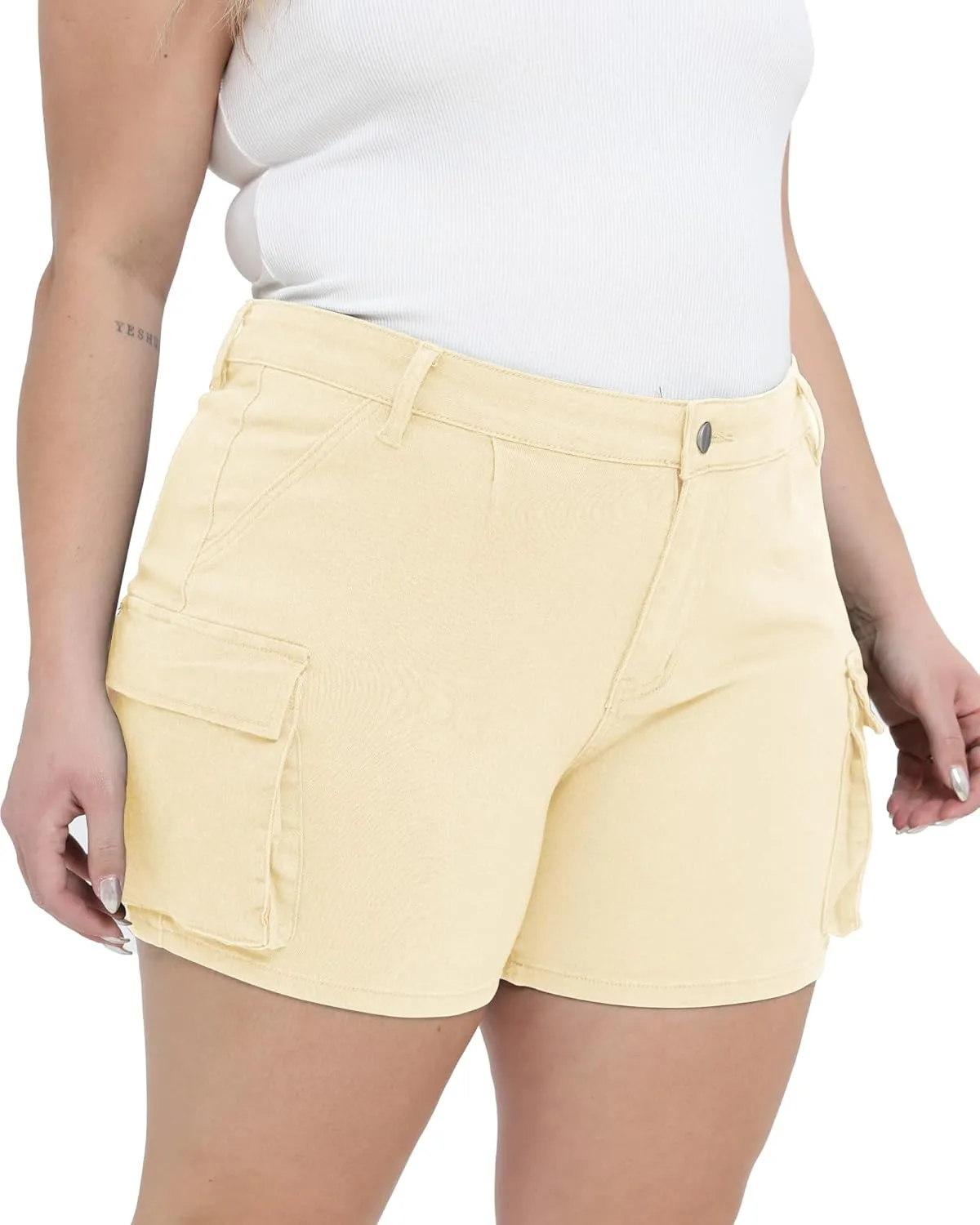 Women Plus Size Jean Shorts Stretchy Curvy Cargo Shorts High Waisted Streetwear Denim Shorts with Pockets