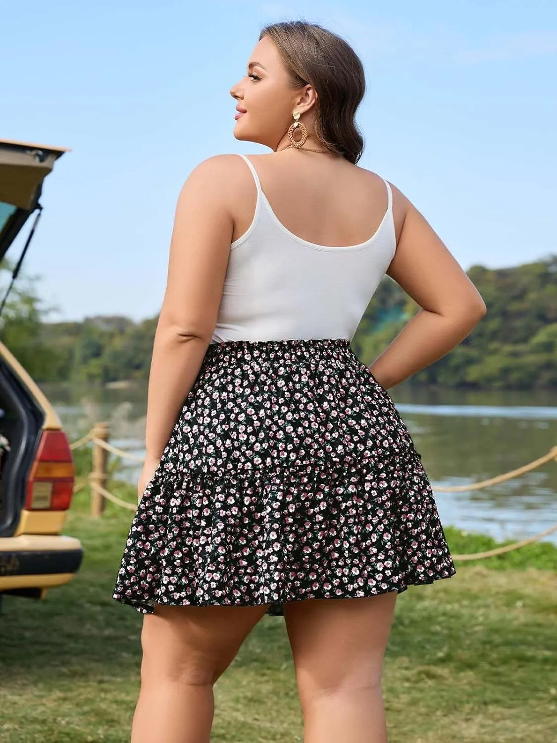 Women's Plus Size Flowy Floral Skirt Casual Boho High Waisted Ruffle Tiered Mini Skater Skirt with Shorts